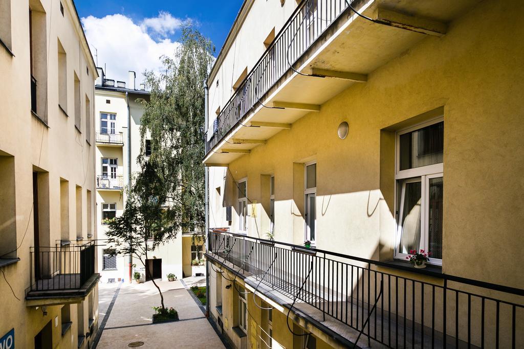 Live Like Locals: Market Square X Jewish District Krakkó Kültér fotó
